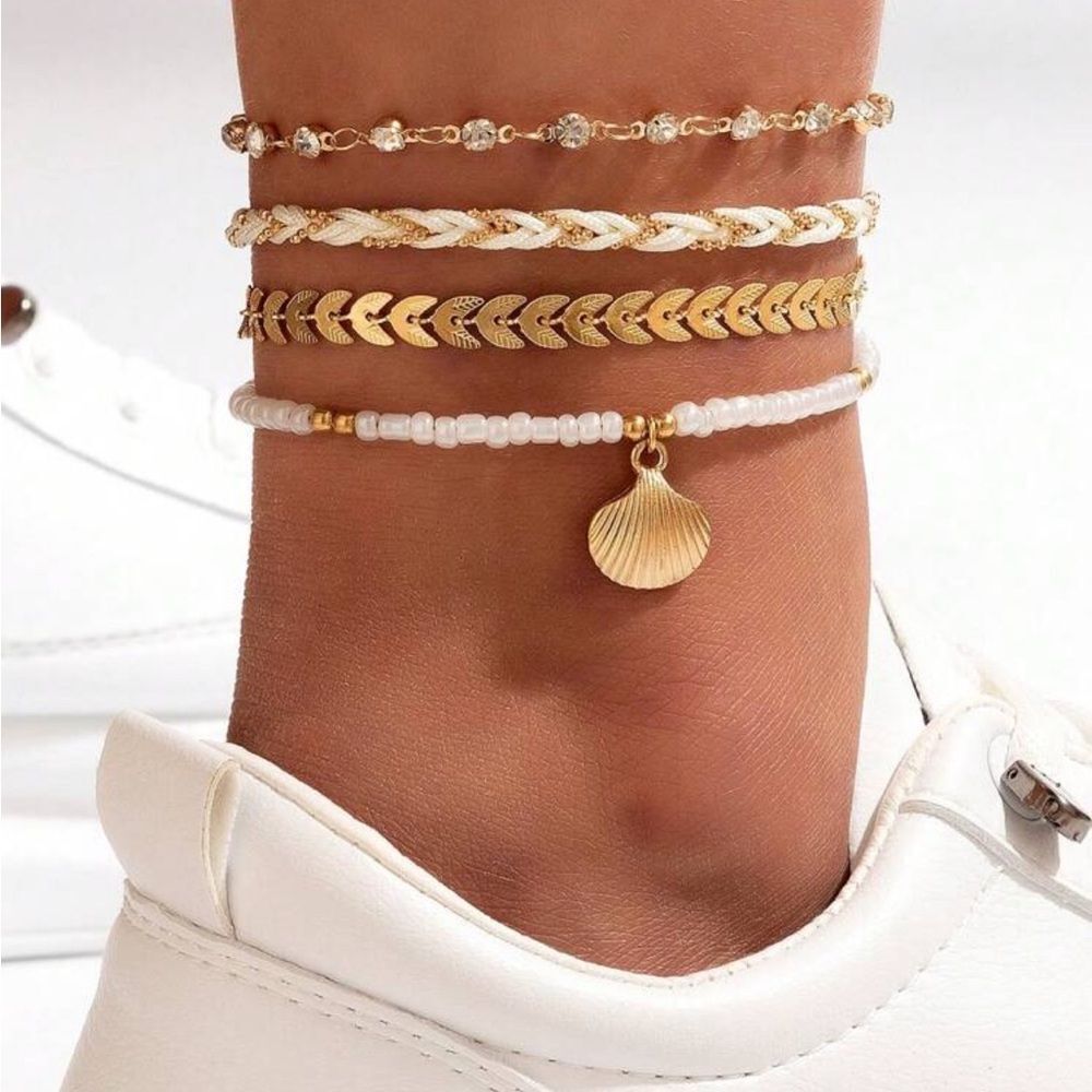 Gold and White Shell Charm Bracelet Set R183